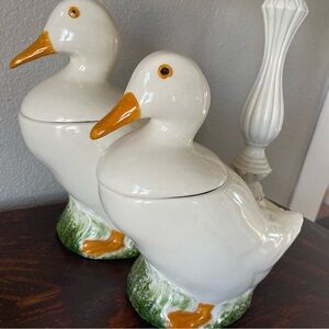 Rare find! Vintage Ceramic Duck Pair of Painted Cookie Jars Canisters